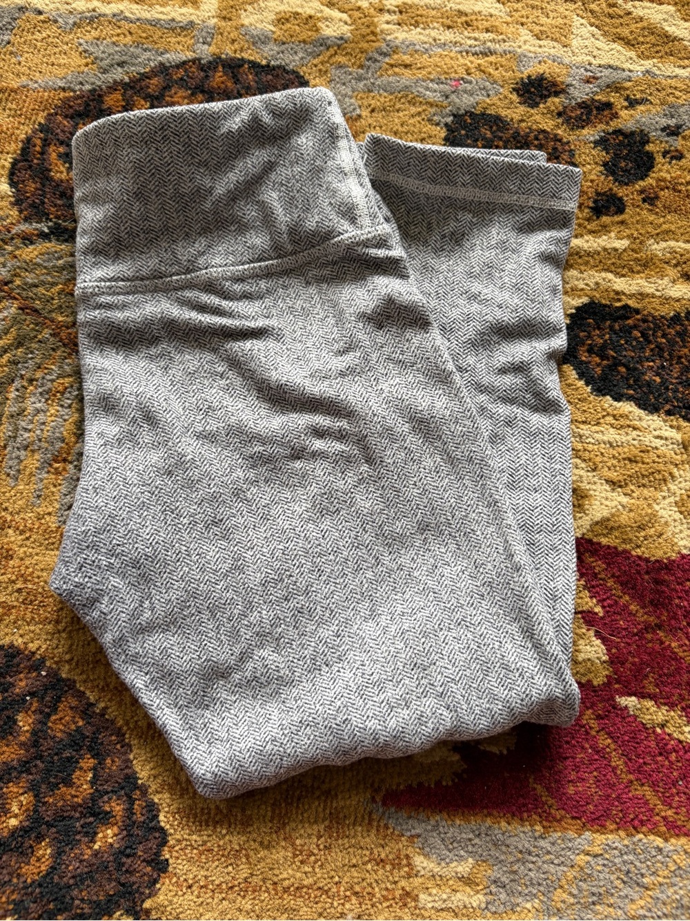 Size 4 Lululemon Cropped Leggings